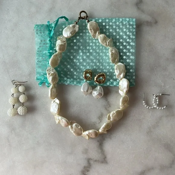 H&M Francesca’s Irregular faux pearls balls and hoop earrings & necklace LOT - Picture 16 of 17